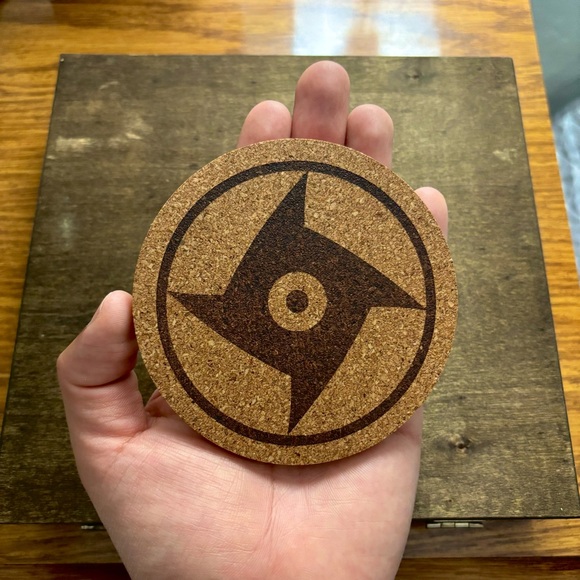 Naruto Shisui Mangekyou Sharingan Laser Engraved Cork Coaster - Picture 3 of 5